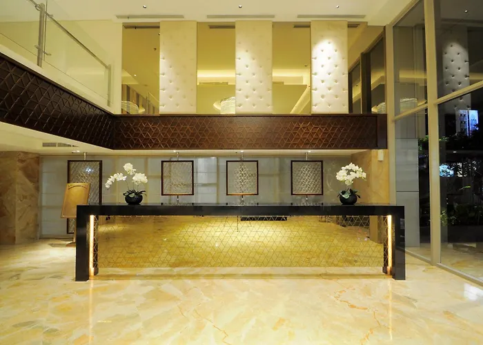 Louis Kienne Hotel Pandanaran Semarang